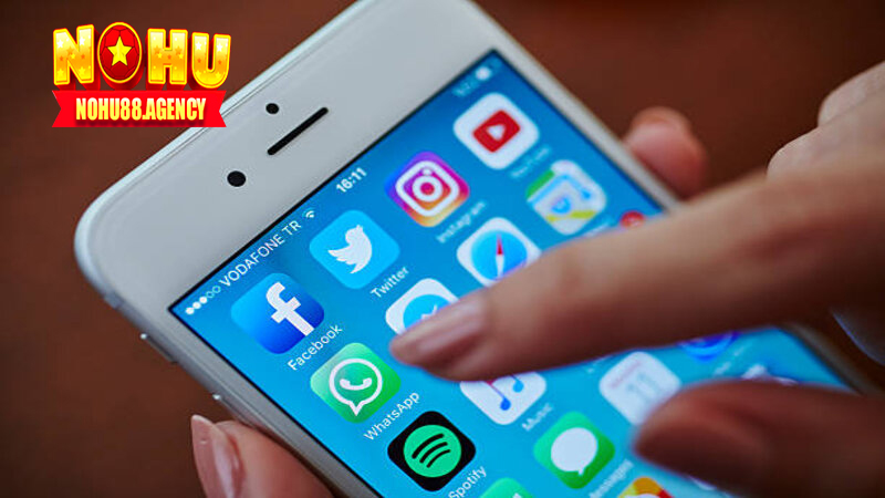 Mạng xã hội cũng là một cách liên hệ Nohu 88 tiện lợi